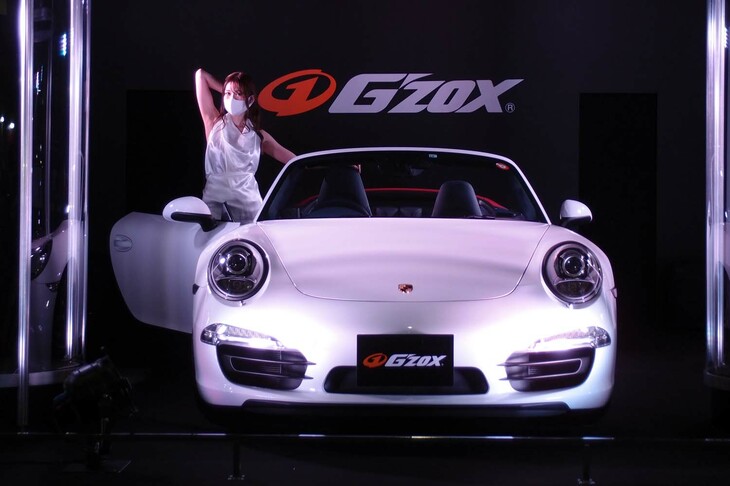 ソフト99のカーコーティングが施工された「ポルシェ911カレラ」。