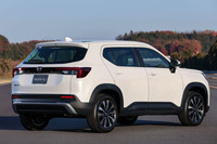 ボディーサイズは全長×全幅×全高＝4325×1790×1650mm、ホイールベースは2650mm。