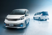 「日産セレナ ライダー」