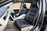 ボルボXC70 3.2SE（4WD/6AT）【試乗記】の画像