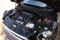 1.6リッター直4ツインスクロールターボは184psと24.5kgmを発生する