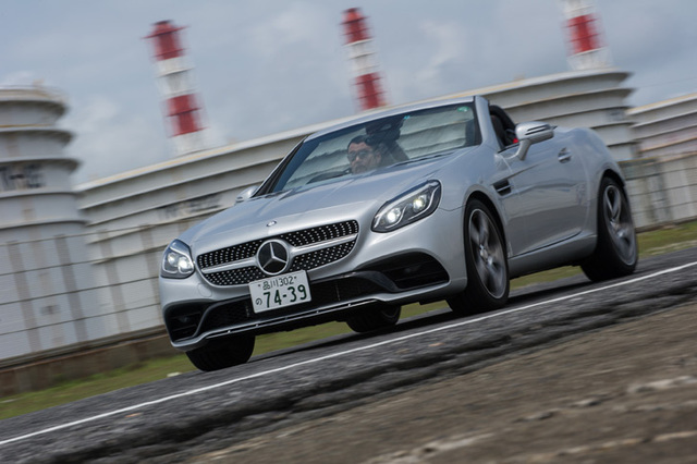 メルセデス ベンツslc180スポーツ Fr 9at 試乗記 やんちゃな末っ子 Webcg