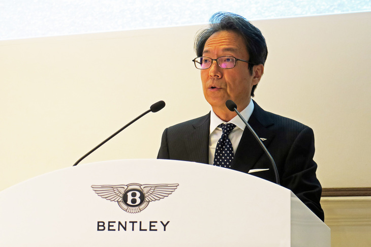 日本におけるベントレーの近況を説明する、ベントレー モーターズ ジャパンの牛尾裕幸代表。SUV「ベンテイガ」の投入などもあり、日本における2021年の年間販売台数は11月時点ですでに600台と、過去最高の記録となっているという。