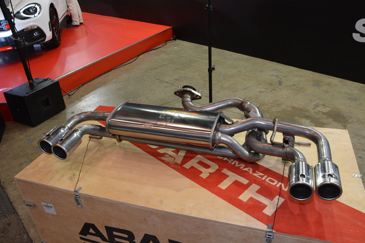 FCAブースの様子。