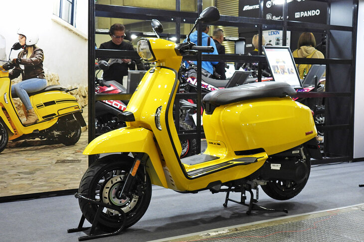 ランブレッタV125スペシャル