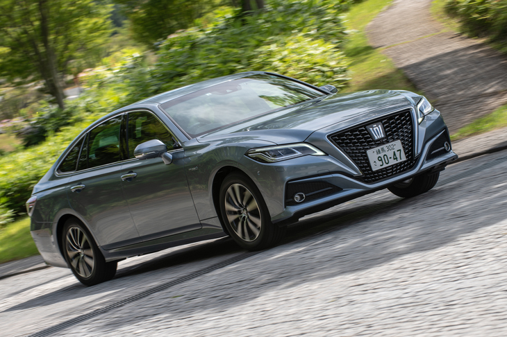 新型「クラウン」には、昼間の自転車や夜間の歩行者も検知可能な緊急自動ブレーキやレーダークルーズコントロールなどを組み合わせた、第2世代の「Toyota Safety Sense」が全車に標準装備される。