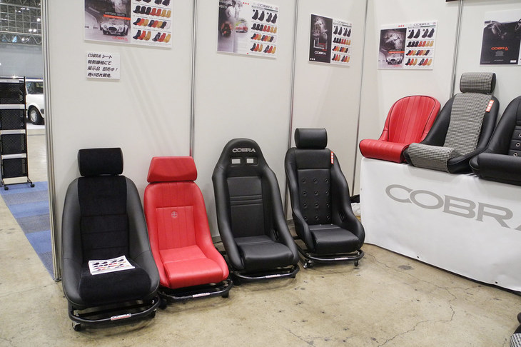 COBRA SEATS RIHのブース。