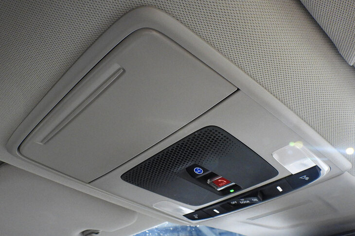 ホンダCR-V e：HEV RS（オーバーヘッドコンソール）