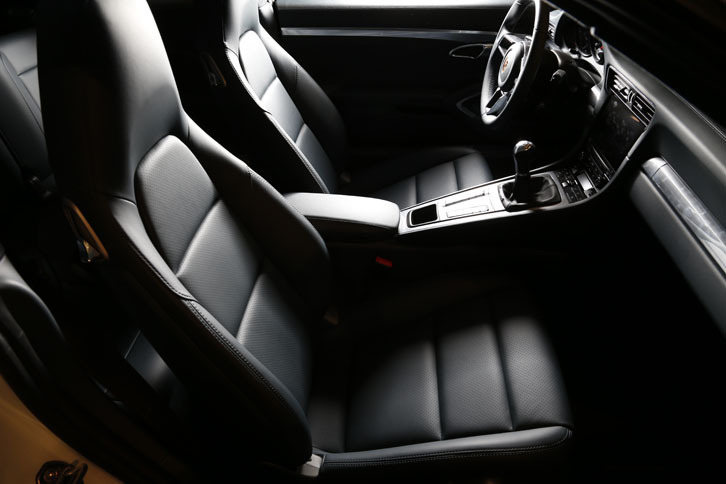 ポルシェ911カレラ（7MT）