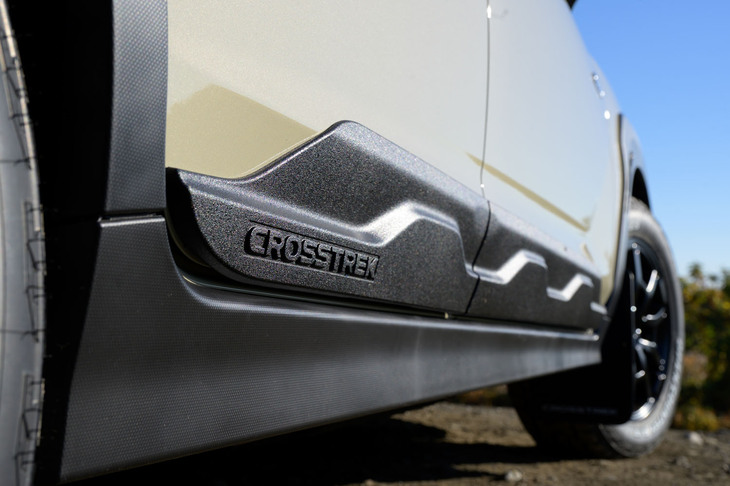 代替わりのたびに、「インプレッサXV」「XV」「クロストレック」とモデル名を変えてきたこのクルマ。自動車ユーザーに車名を覚えてもらうためにも、スバルはもう少しクルマの名前をわかりやすくし、かつコロコロ変えずに使うべきだと思うのだが……。