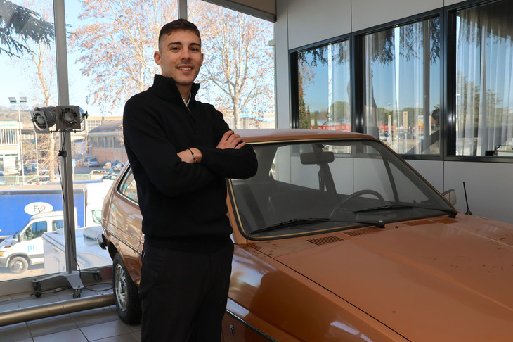 初代を見せてくれたアニョレッリのフィリッポ氏。