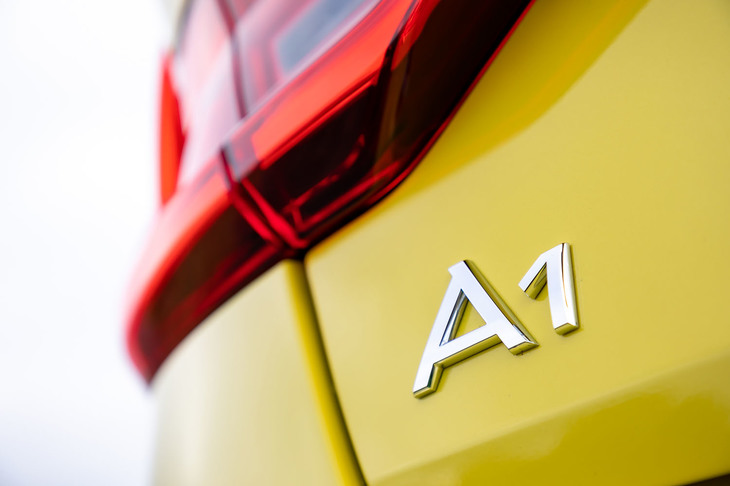 アウディA1スポーツバック ファーストエディション