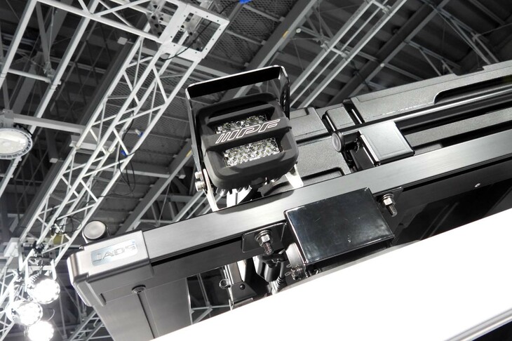 三菱デリカD：5 CHAMONIX SNOW GEAR（ドライビングランプ）