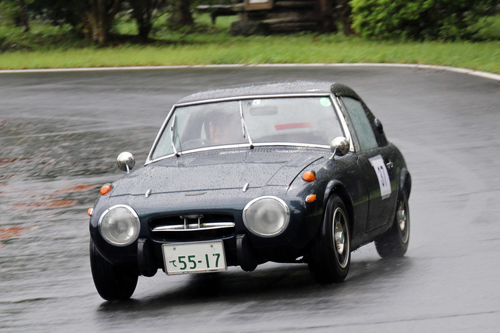 1969年「トヨタ・スポーツ800」。トヨタ／ホンダS800クラスで2位、通称“ヨタハチ”ことトヨタ・スポーツでは最も速かった。