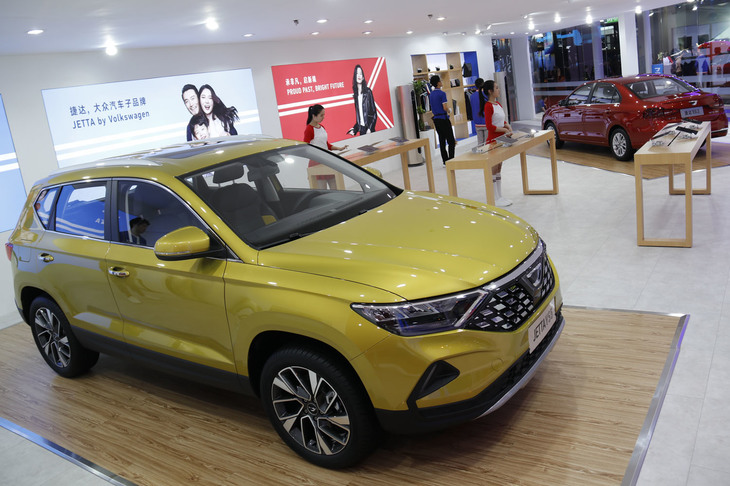 2019年の上海モーターショーでは、一汽大衆（中国第一汽車とフォルクスワーゲンの合弁）による新ブランドであるジェッタが発表された。そのいちモデルである「VS5」は、セアト／クプラの「アテカ」の姉妹車である。