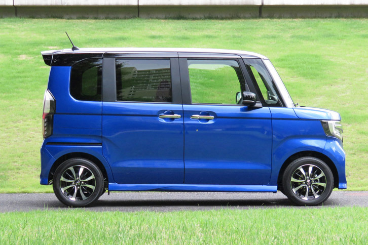 ホンダN-BOXカスタムG・L Honda SENSING（エクステリア）