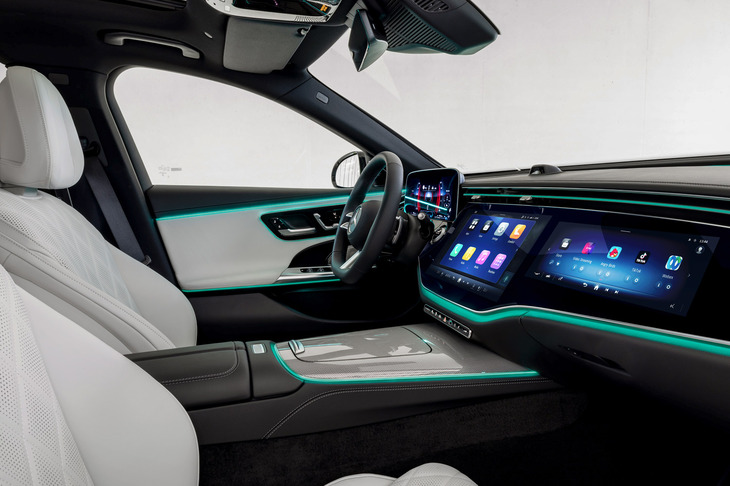 メルセデス・ベンツEクラス（インテリア）