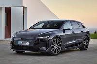 A6アバントe-tronパフォーマンス