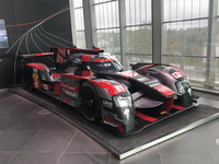 アウディのWEC参戦最終年となった2016年のLMP1マシン「R18」。