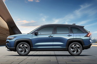 スズキが新型コンパクトSUV「ビクトリス」を発表　ストロングハイブリッドも用意の画像