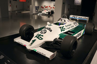 1981年「ウィリアムズFW07」。1979年英国グランプリでクレイ・レガッツォーニの操縦により、ウィリアムズ初の優勝を実現した。さらに1980年にはコンストラクター／ドライバー（アラン・ジョーンズ）双方のタイトル獲得に一役買った。