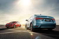 一汽トヨタが中国で販売する「カローラ ハイブリッド」。