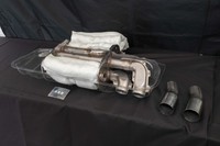 サイレンサーの構造も変更されており、吸音室にグラスウールを詰め込むなどして音質を改良している。