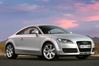 「アウディTT」シリーズ、装備充実で価格チョイ増し