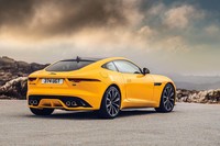 日本で選べるボディーカラーは全12色。「SVOプレミアムパレット」と呼ばれるメニューでスペシャルエフェクトをオーダーすることも可能だ。