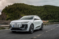 初日に試乗した「Q6 e-tronクワトロ」の「Sラインパッケージ」装着車。20基のスピーカーを備えたバング＆オルフセンのオーディオも備わっており、優雅なドライブを楽しむことができた。