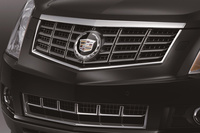 キャデラックSRXにブラッククロムの特別仕様車の画像