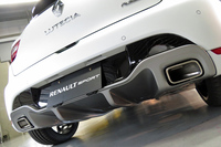 ルーテシアR.S.に運動性能を高めた上級モデルの画像