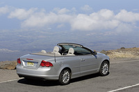 ボルボC70 T-5（FF/5AT）【海外試乗記】の画像