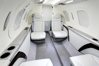 定員は最大7人。エンジンを胴体から切り離したことによって得られた、広い貨物室も「ホンダジェット」の特徴となっている。
    