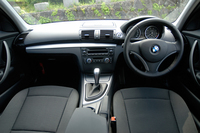 BMW 116i（FR/6AT）【ブリーフテスト】の画像