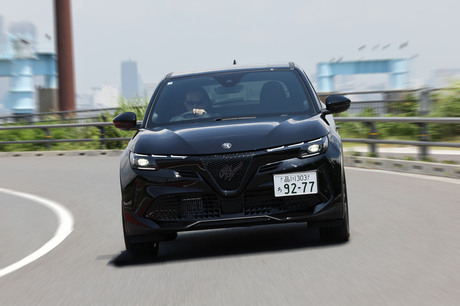 アルファ・ロメオの新たなエントリーモデルとして登場したコンパクトSUV「ジュニア」。ステランティスの「e...