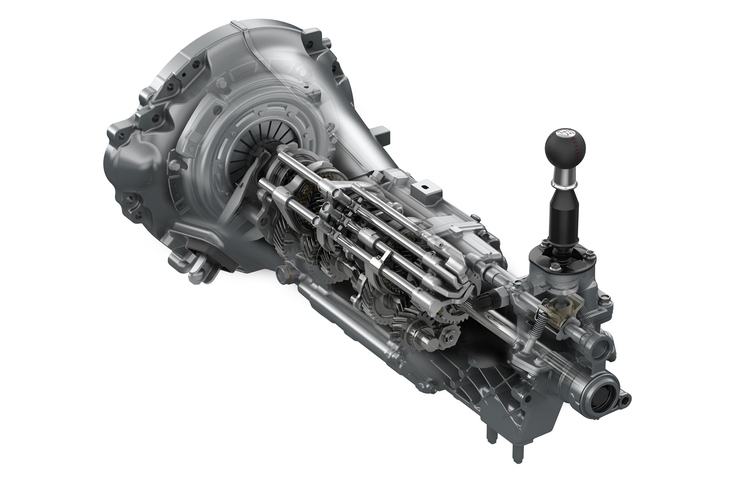 4代目「マツダ・ロードスター」（2015年）のマニュアルトランスミッションの透視図。奥に見えるクラッチでエンジンからの動力を遮断・伝達し、手前に見えるギアの組み合わせにより、手動で変速比を切り替える仕組みとなっている。