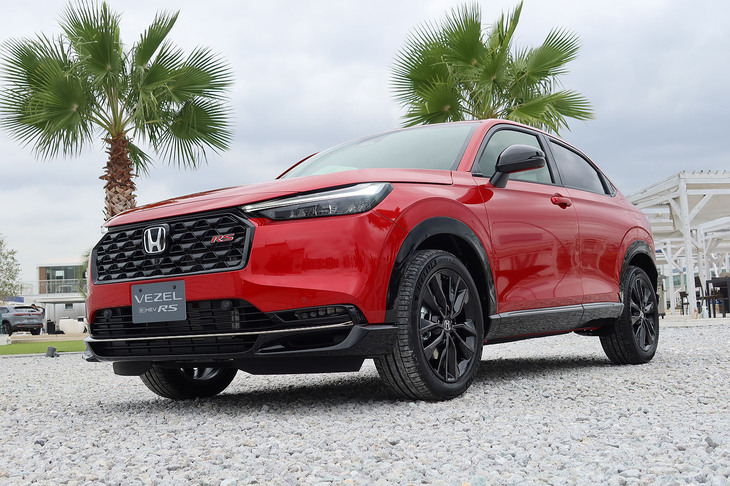 ホンダ・ヴェゼルe：HEV RS