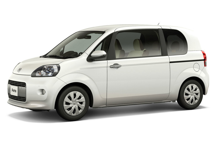 トヨタが全店で全車種併売を始める前はトヨタ店とトヨペット店で売られた「ポルテ」。「スペイド」はトヨタカローラ店とネッツ店で販売されていた。