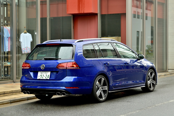 新型「ゴルフ」シリーズでは全車にLEDテールランプが標準で装備される。