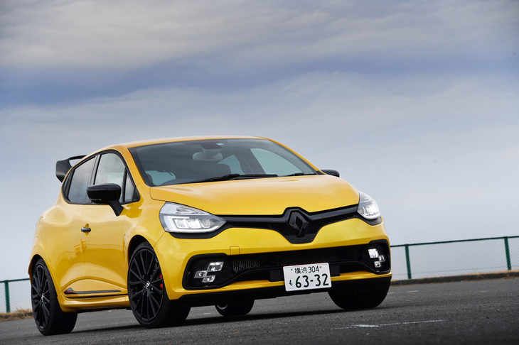 ルノー・ルーテシア ルノースポール トロフィー アクラポヴィッチ