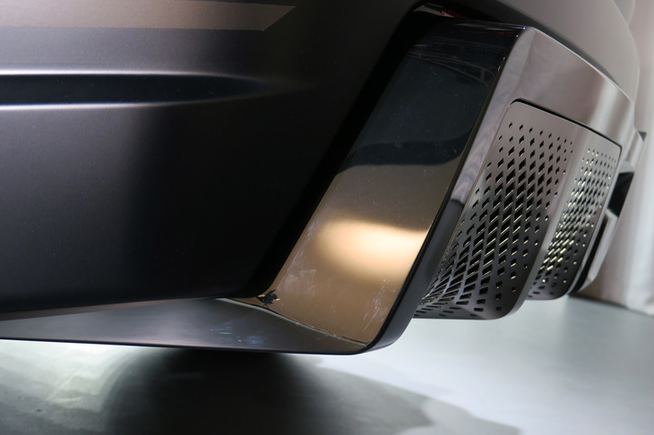 三菱ヴィジョン ラリーアート コンセプト（リアバンパー）