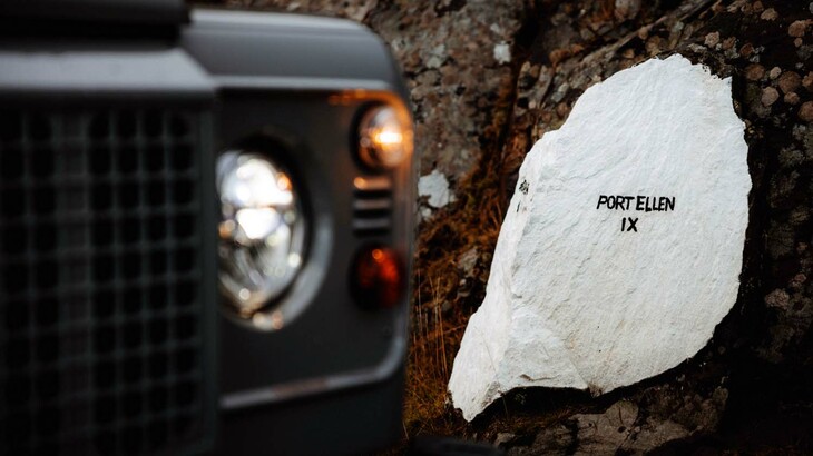 クラシックディフェンダー ワークスV8アイラエディション（ヘッドランプ）