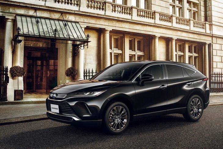 月販目標3100台に対し、発売から1カ月で4万5000台を受注したという「トヨタ・ハリアー」。