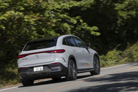 駆動用リチウムイオンバッテリーの容量は89kWh。WLTCモードによる一充電走行距離は528km。