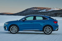 RS Q3と同スポーツバックの全長と全幅はほぼ共通。全高のみスポーツバックのほうが45mm低い。