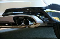 2023年10月に発売されたばかりのスポーツエキゾーストシステム（ガソリン車用は同年12月発売）。オールステンレス製で、音質とデザインにこだわったという。