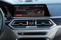 Mモードの選択画面。「ロード」「スポーツ」「トラック」が選択できる。