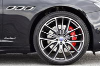 標準のホイールサイズは20インチ。試乗車には21インチの“チターノ”ホイールが装着されていた。