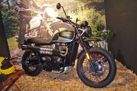 トライアンフ モーターサイクルズ ジャパンは今回の発表を皮切りに、今後月1台のペースで新型車・限定車を導入する予定だという。